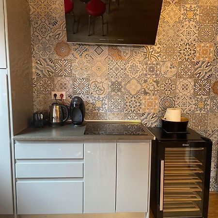 Apartamento Paris Оспиталет де Лобрегат Екстериор снимка