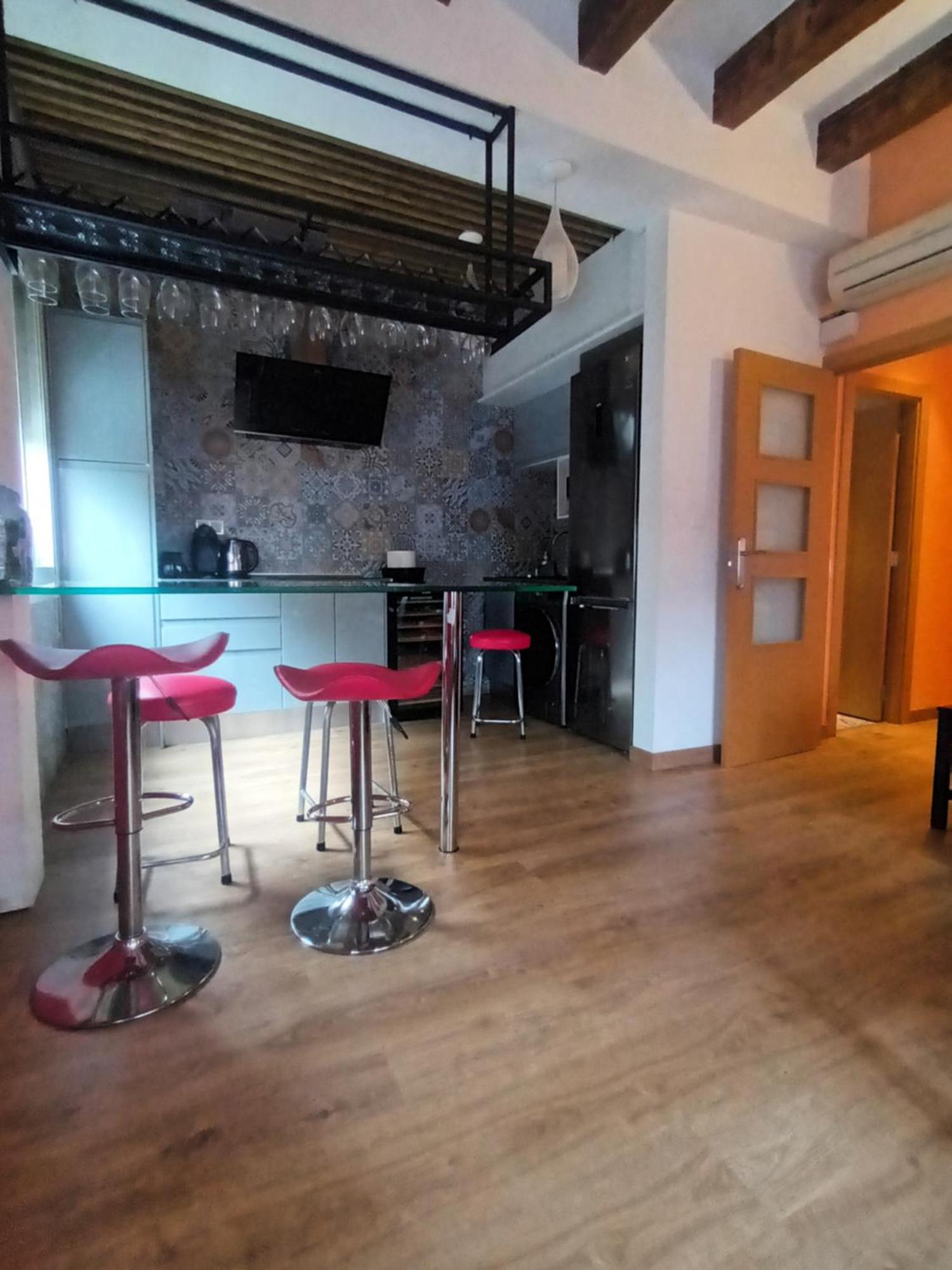 Apartamento Paris Оспиталет де Лобрегат Екстериор снимка
