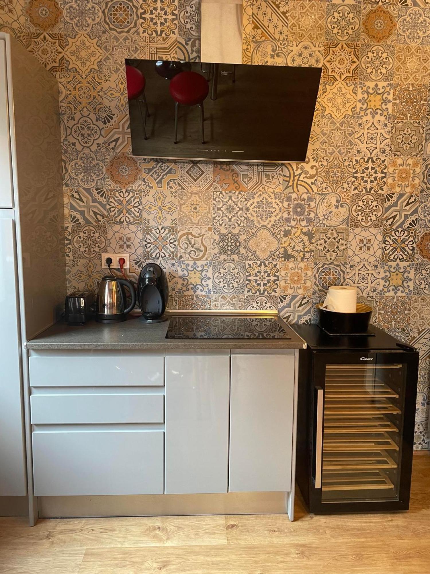 Apartamento Paris Оспиталет де Лобрегат Екстериор снимка